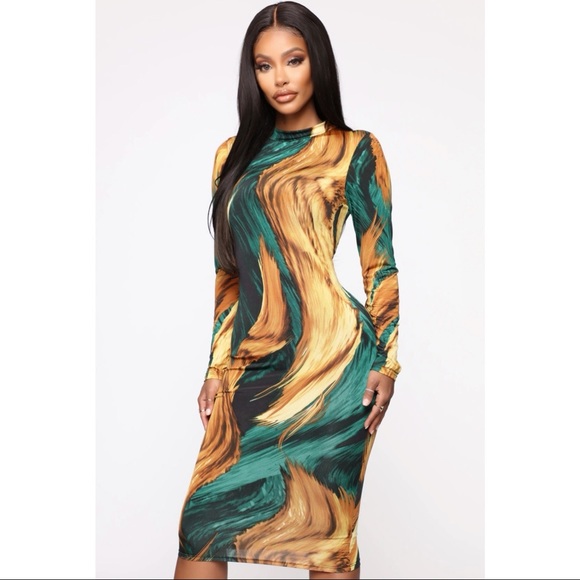 Fashion Nova Midi Dress - Picture 3 of 4